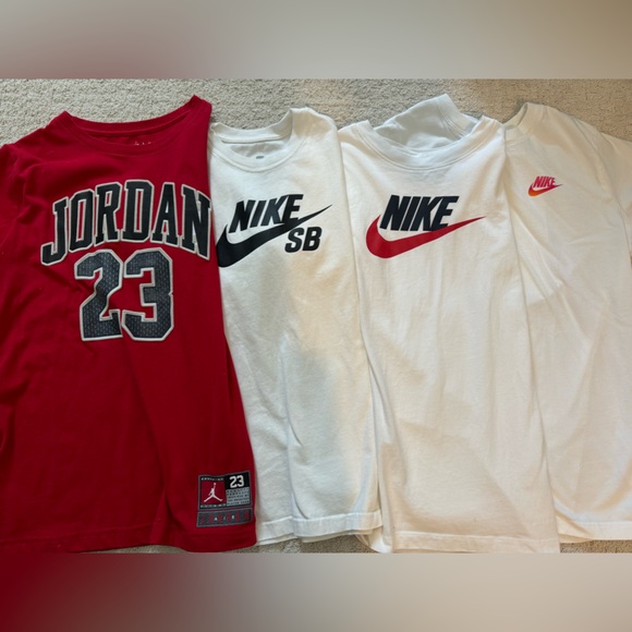 BUNDLE Nike t-shirts Youth XL and Nike SB Youth L - like new - Picture 1 of 6